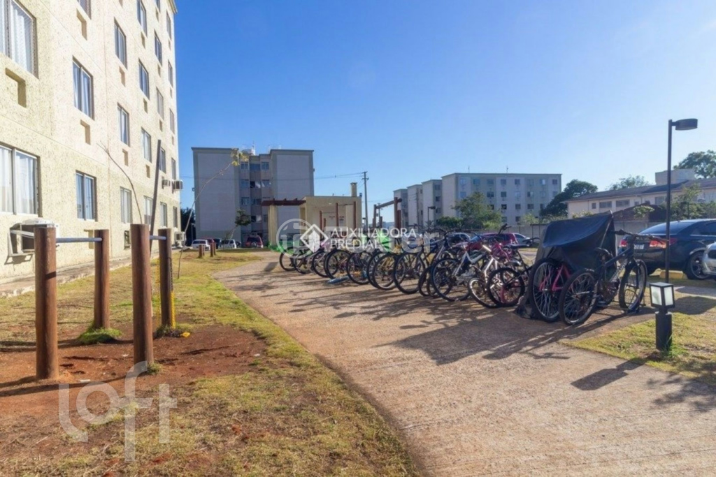 Apartamento à venda com 2 quartos, 40m² - Foto 16