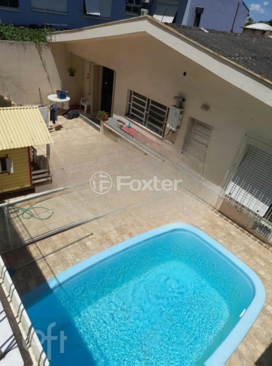 Casa à venda com 3 quartos, 242m² - Foto 7