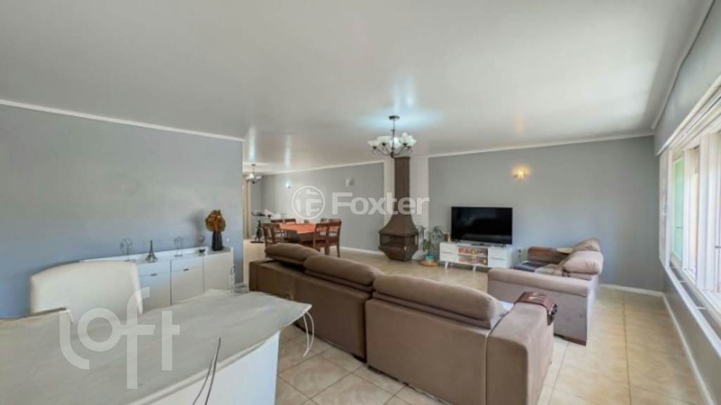 Casa à venda com 3 quartos, 242m² - Foto 4