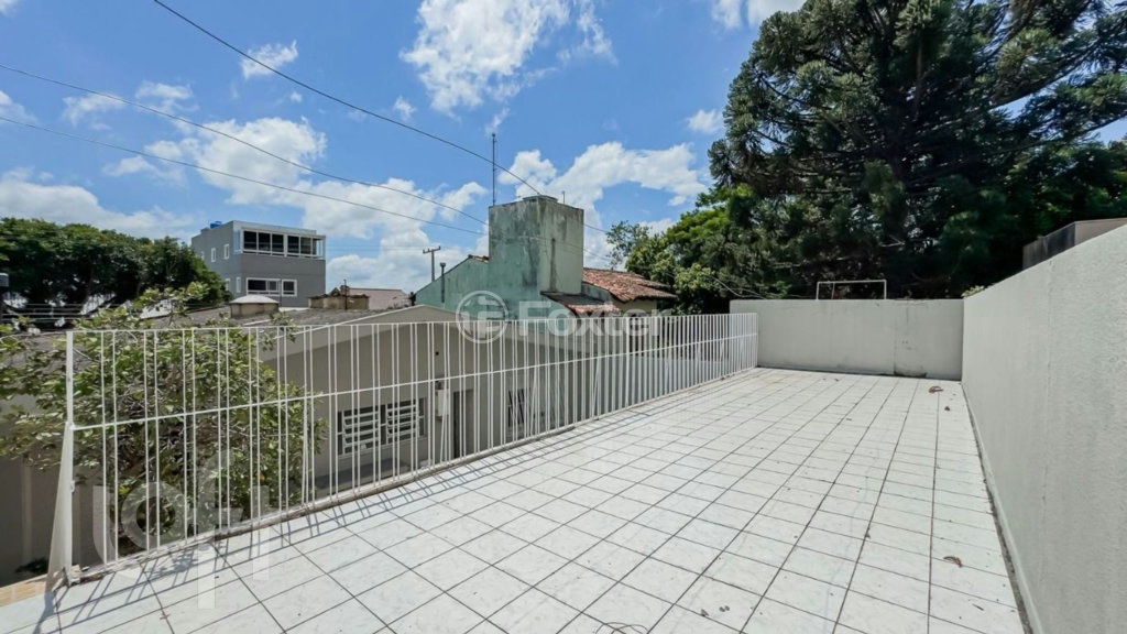 Casa à venda com 3 quartos, 242m² - Foto 34