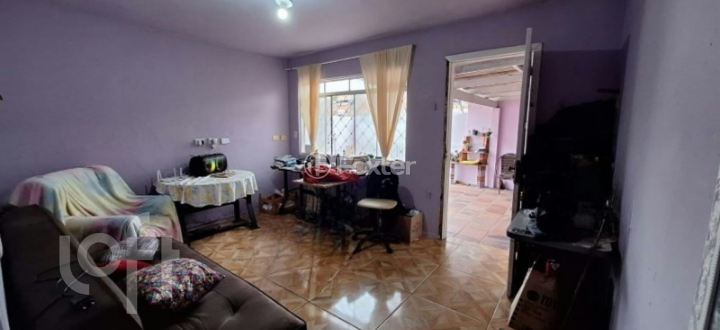 Casa à venda com 3 quartos, 44m² - Foto 1