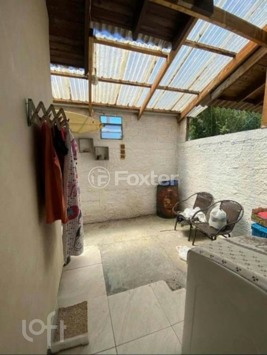 Casa à venda com 2 quartos, 50m² - Foto 9