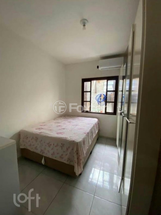 Casa à venda com 2 quartos, 50m² - Foto 7