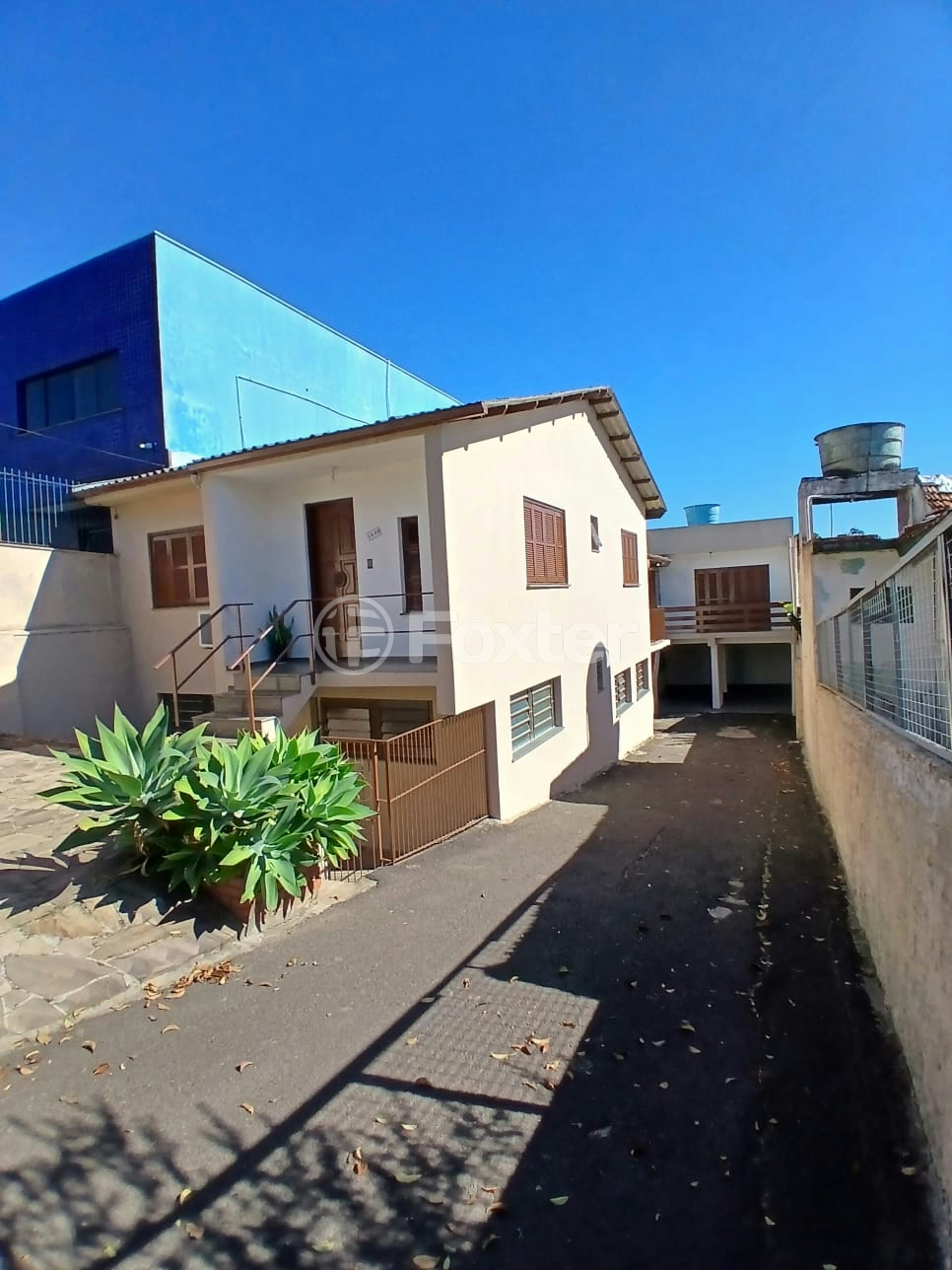 Casa à venda com 6 quartos, 308m² - Foto 1