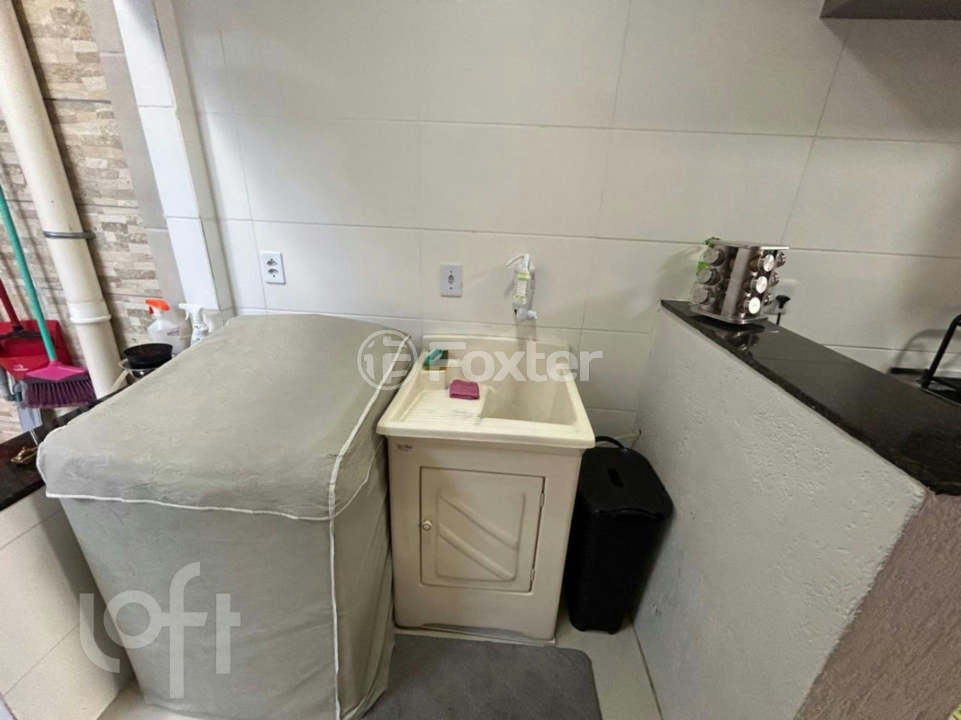 Apartamento à venda com 2 quartos, 68m² - Foto 33