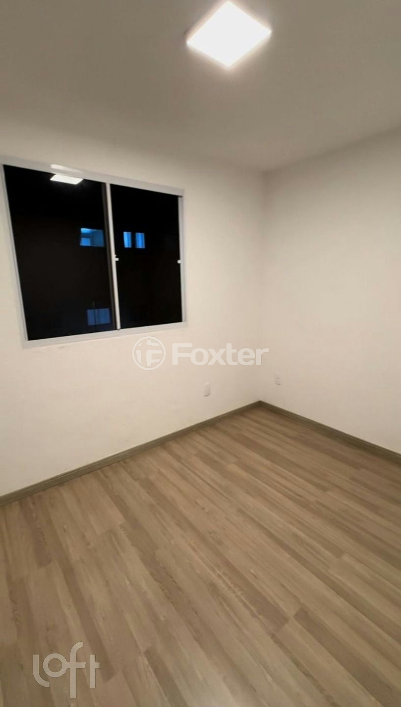 Apartamento à venda com 2 quartos, 41m² - Foto 2