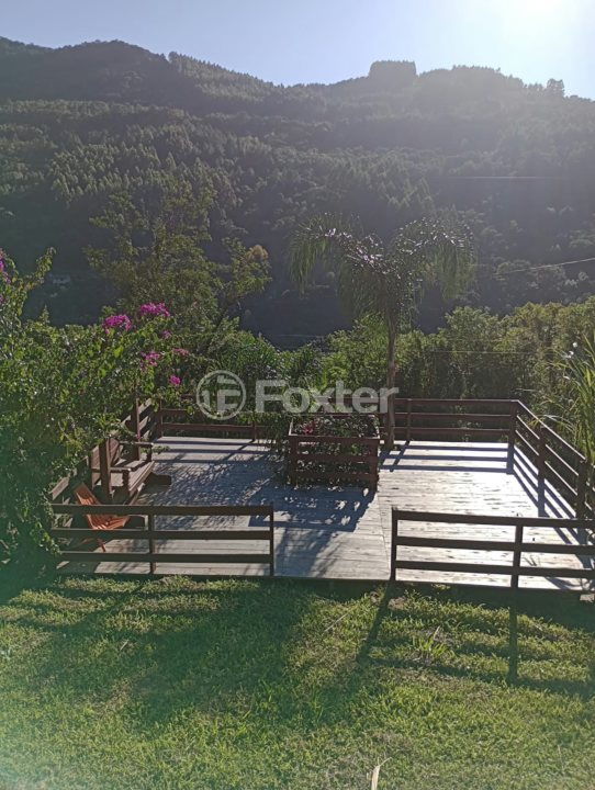 Chácara à venda com 5 quartos, 150m² - Foto 9