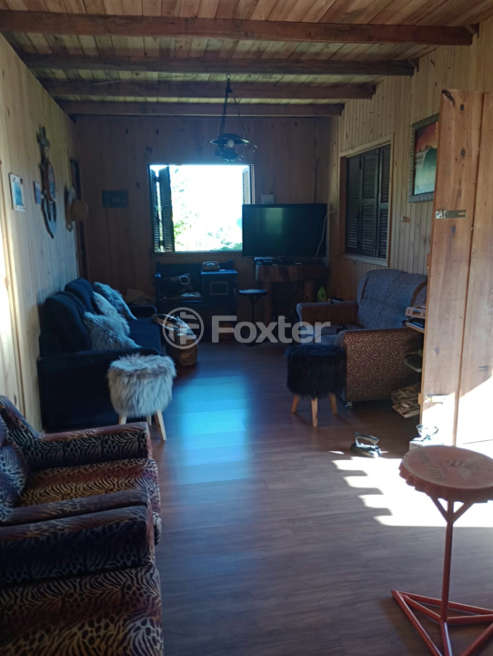 Chácara à venda com 5 quartos, 150m² - Foto 3