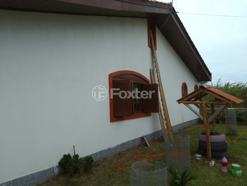 Casa à venda com 4 quartos, 110m² - Foto 3
