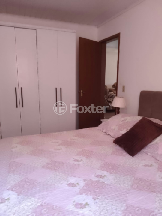 Casa à venda com 4 quartos, 110m² - Foto 11