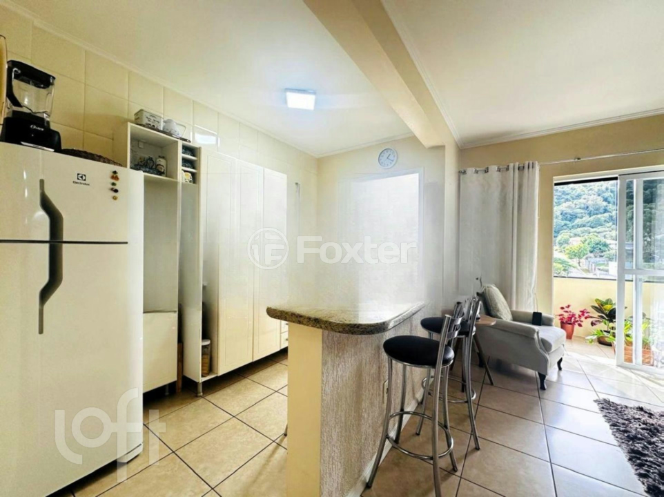 Apartamento à venda com 2 quartos, 68m² - Foto 13
