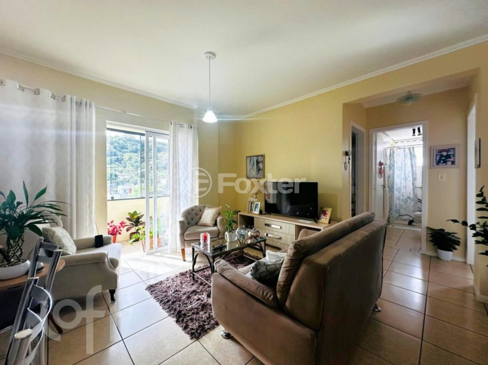 Apartamento à venda com 2 quartos, 68m² - Foto 4