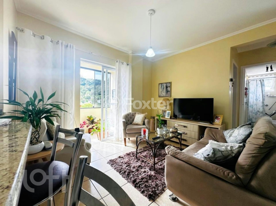 Apartamento à venda com 2 quartos, 68m² - Foto 3