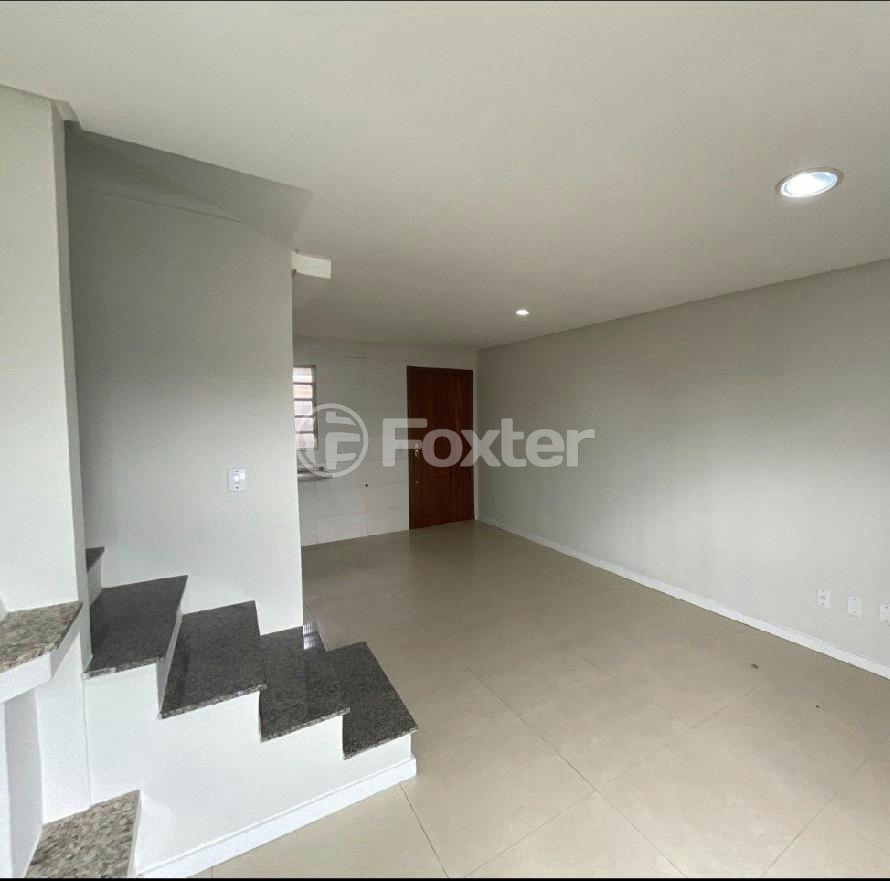 Casa à venda com 2 quartos, 68m² - Foto 3