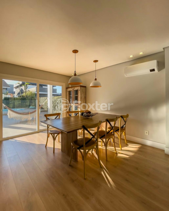 Casa de Condomínio à venda com 3 quartos, 180m² - Foto 4