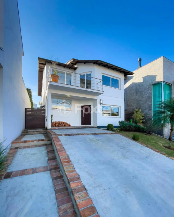 Casa de Condomínio à venda com 3 quartos, 180m² - Foto 1