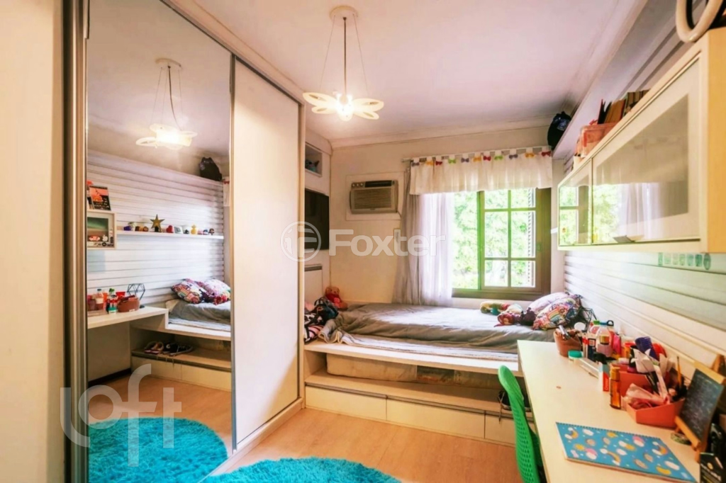 Casa de Condomínio à venda com 4 quartos, 205m² - Foto 13