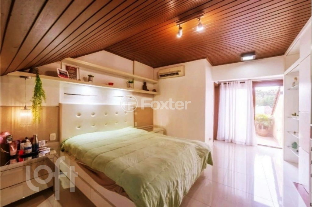 Casa de Condomínio à venda com 4 quartos, 205m² - Foto 3