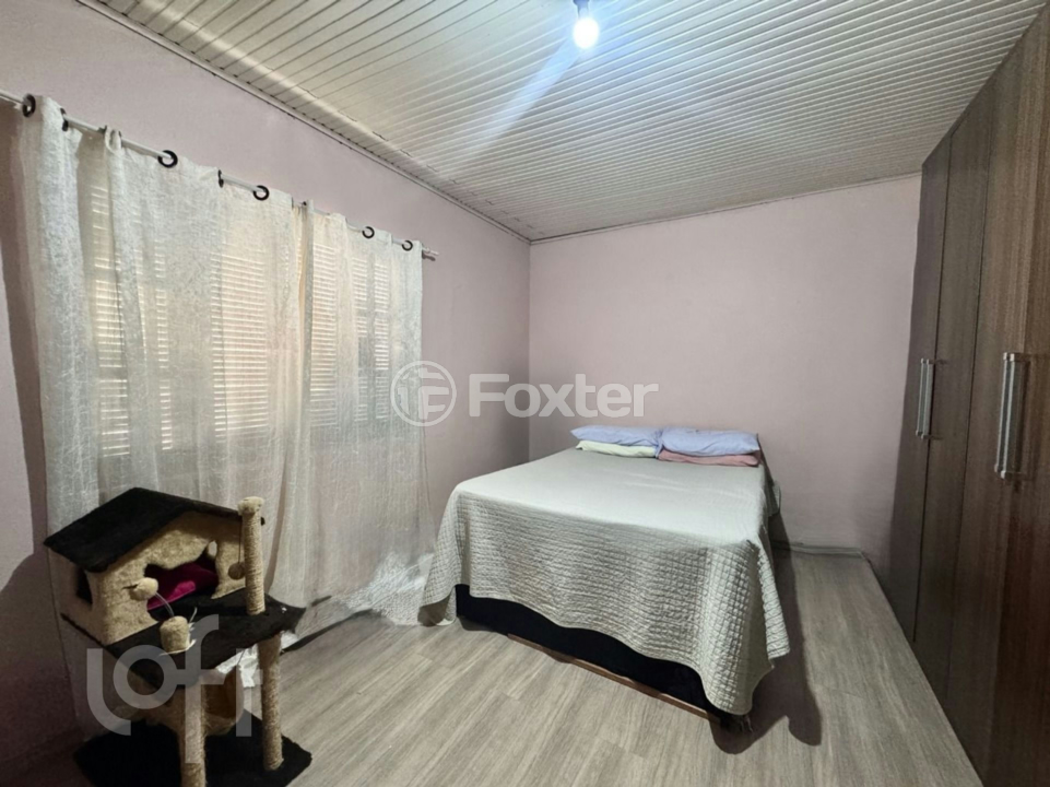 Casa à venda com 3 quartos, 84m² - Foto 5
