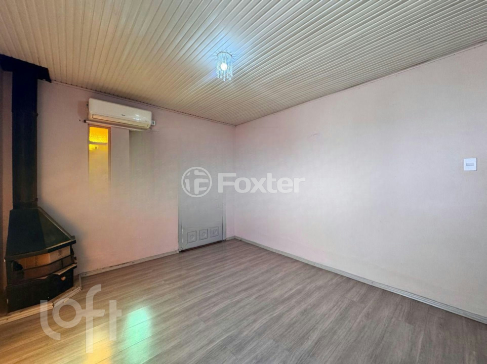 Casa à venda com 3 quartos, 84m² - Foto 4