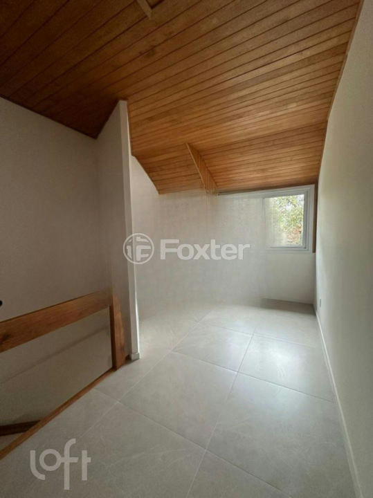 Casa à venda com 3 quartos, 101m² - Foto 2