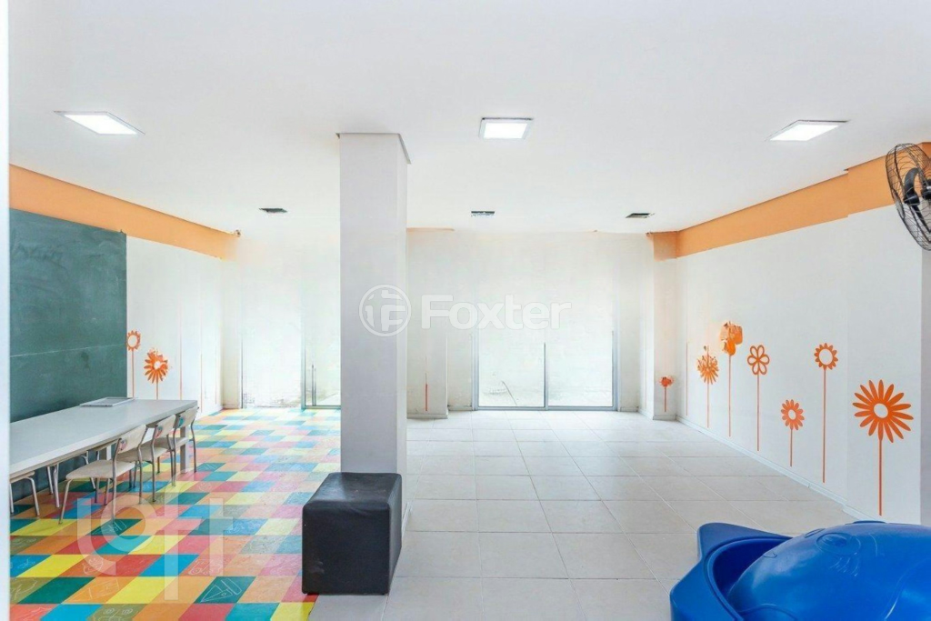 Apartamento à venda com 2 quartos, 56m² - Foto 15