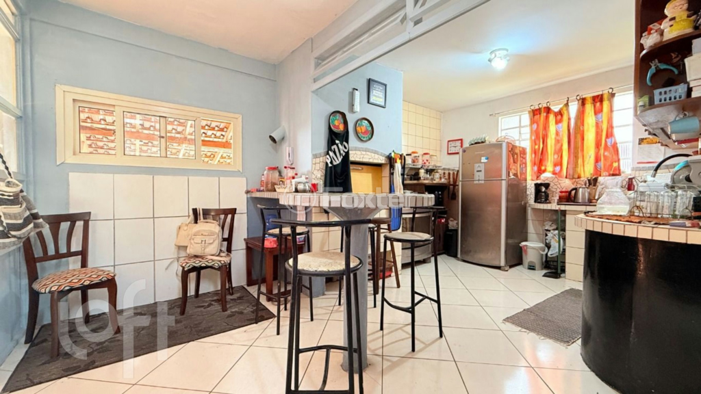 Apartamento à venda com 4 quartos, 211m² - Foto 7