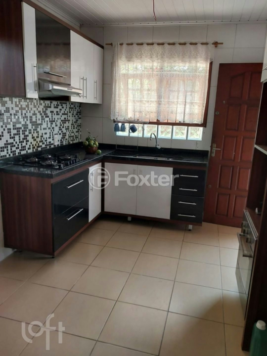 Casa à venda com 2 quartos, 110m² - Foto 2
