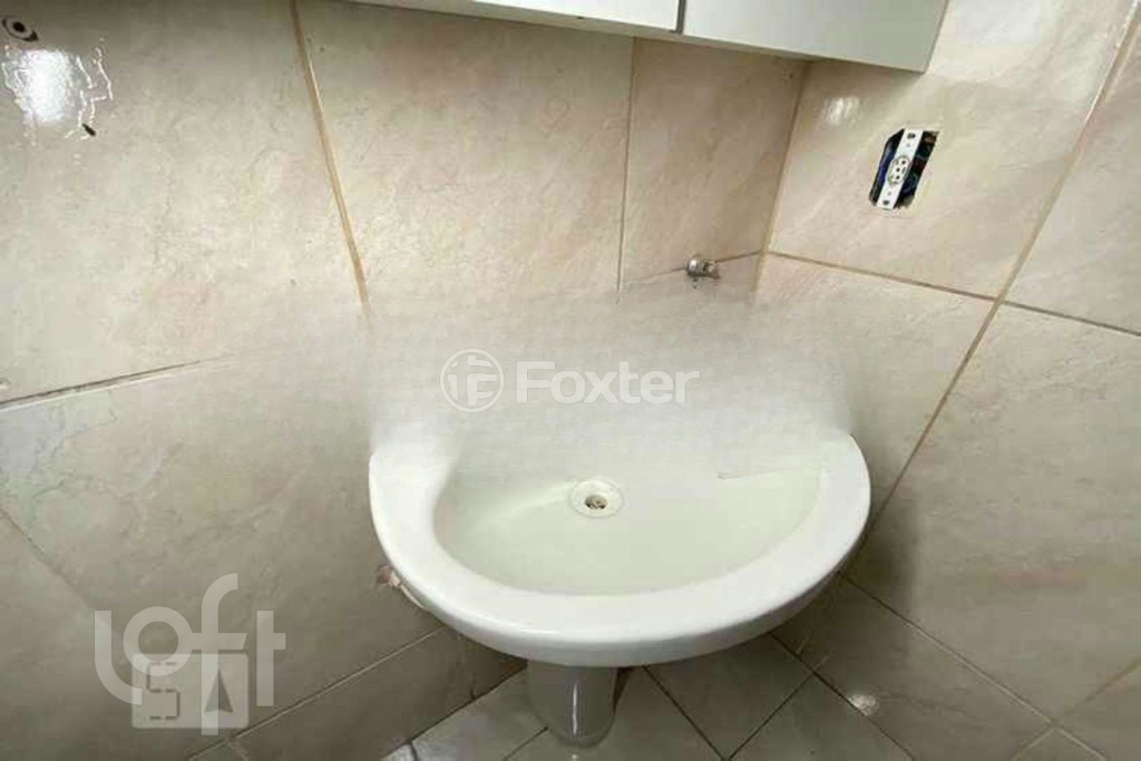 Casa à venda com 2 quartos, 52m² - Foto 7
