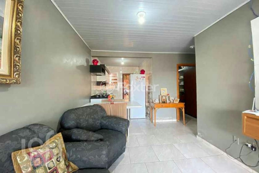 Casa à venda com 2 quartos, 52m² - Foto 4