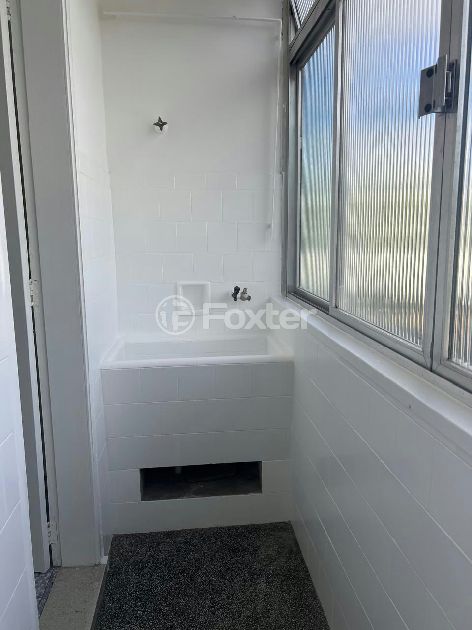 Apartamento à venda com 2 quartos, 57m² - Foto 11