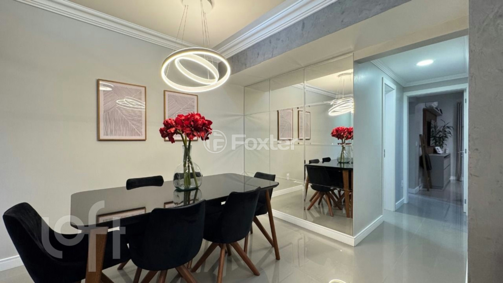 Apartamento à venda com 2 quartos, 85m² - Foto 4