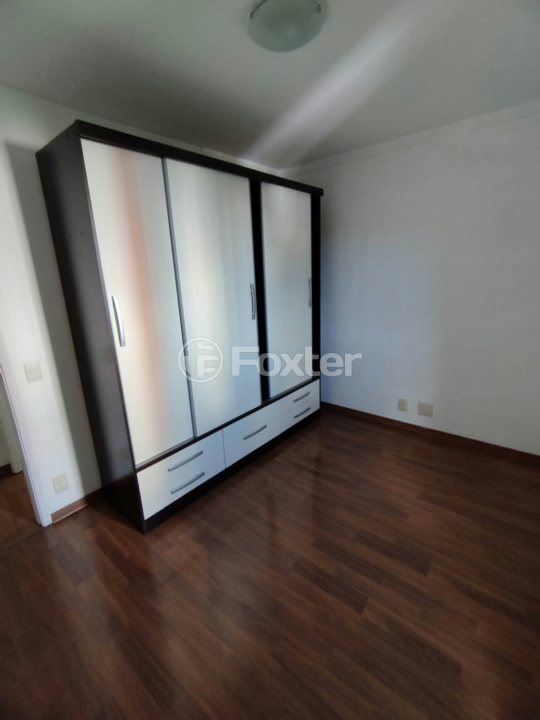 Apartamento à venda com 2 quartos, 64m² - Foto 9