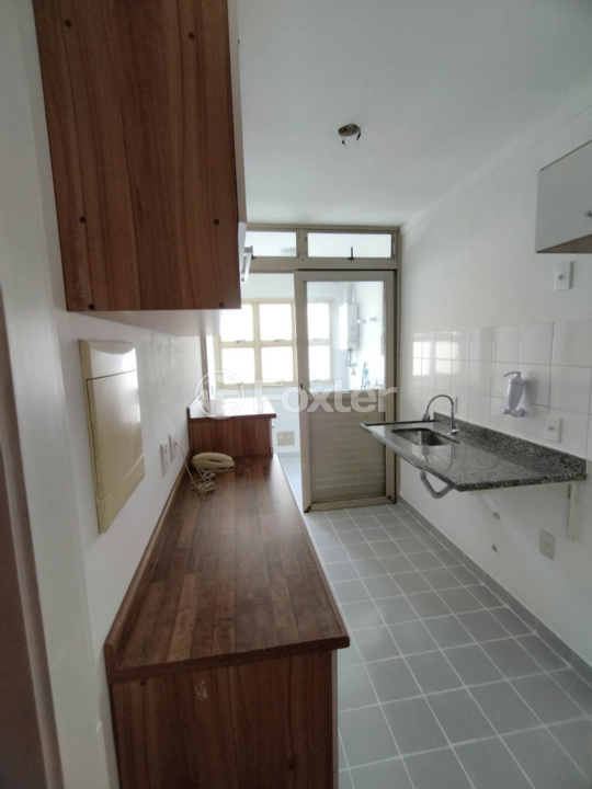 Apartamento à venda com 2 quartos, 64m² - Foto 4
