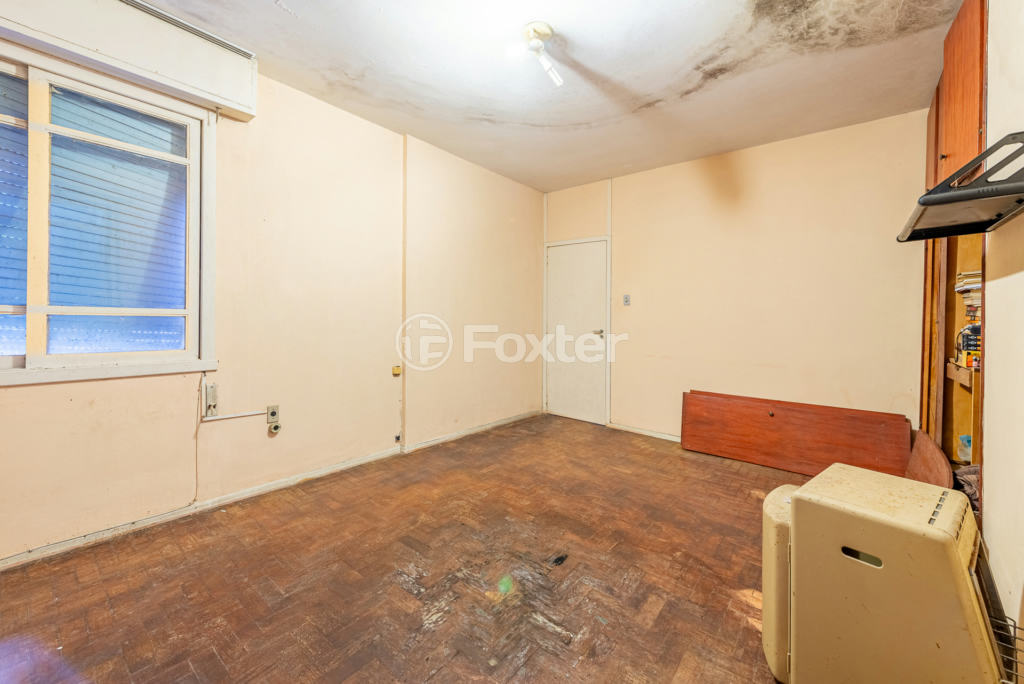 Casa à venda com 8 quartos, 450m² - Foto 10