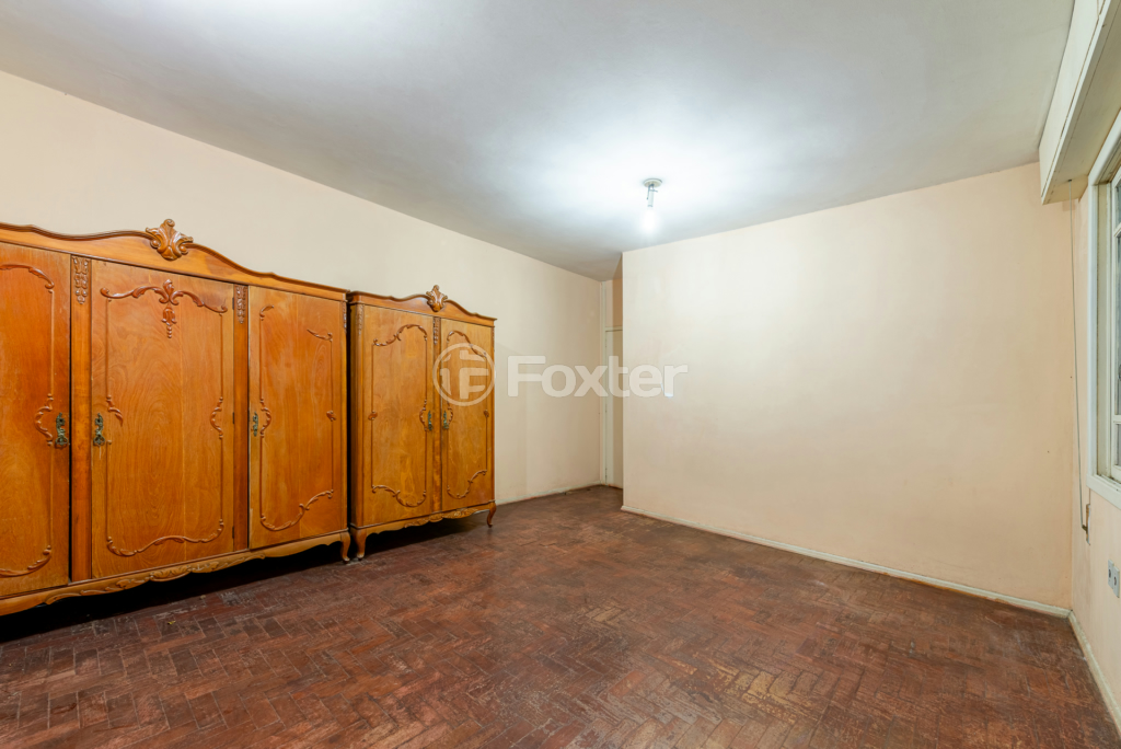 Casa à venda com 8 quartos, 450m² - Foto 8