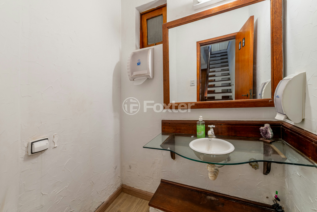 Casa à venda com 8 quartos, 450m² - Foto 3