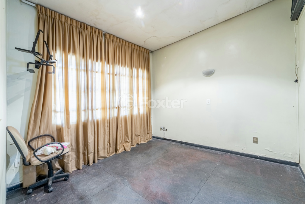Casa à venda com 8 quartos, 450m² - Foto 16