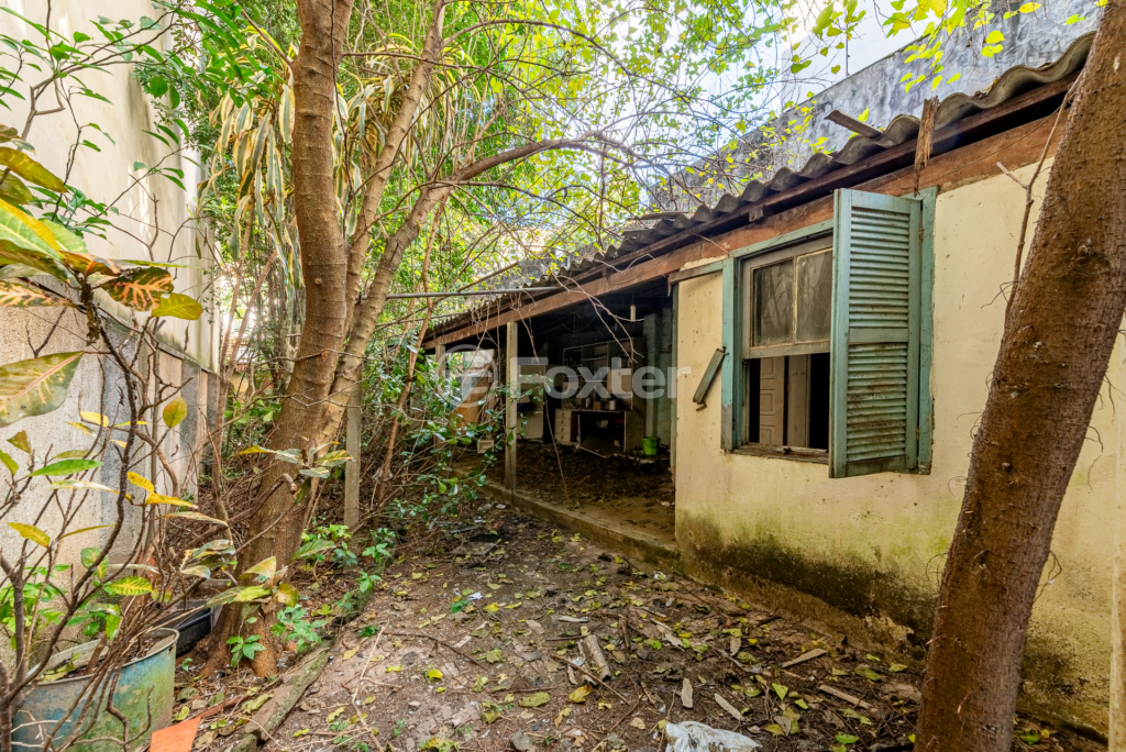 Casa à venda com 8 quartos, 450m² - Foto 23