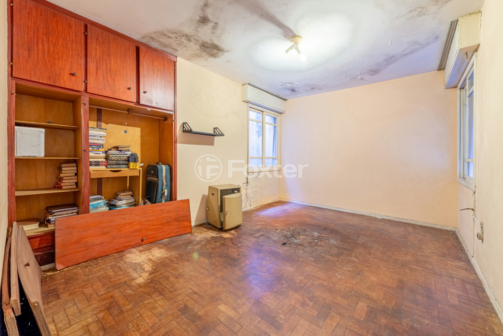 Casa à venda com 8 quartos, 450m² - Foto 11