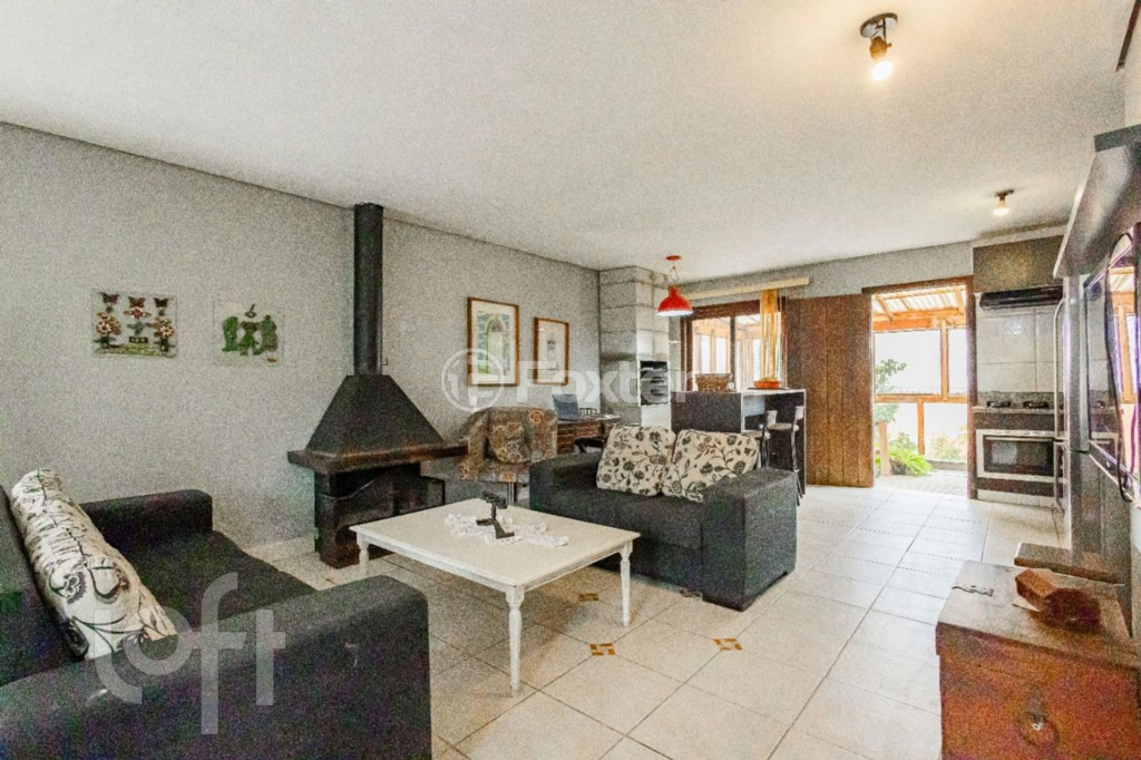 Casa à venda com 4 quartos, 212m² - Foto 4