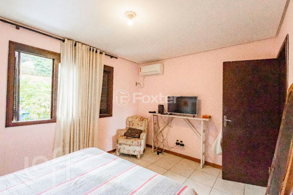 Casa à venda com 4 quartos, 212m² - Foto 7