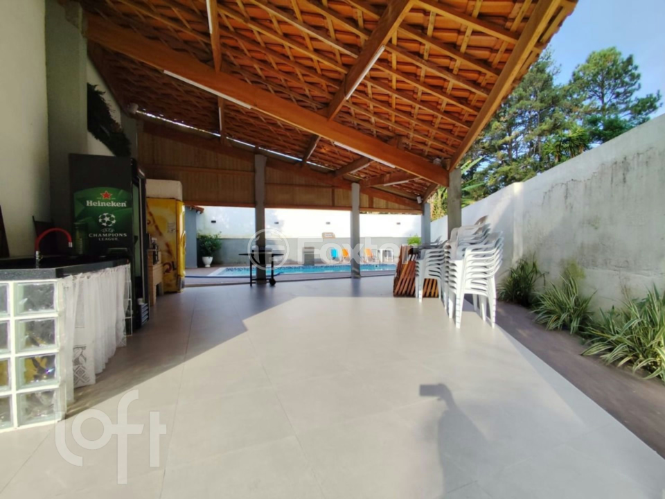 Casa à venda com 3 quartos, 300m² - Foto 23