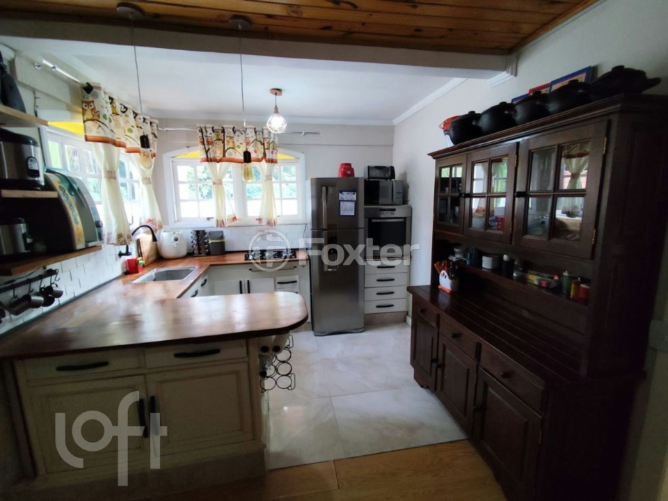 Casa à venda com 3 quartos, 300m² - Foto 5