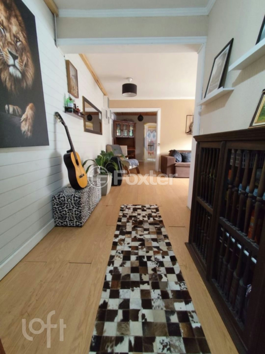 Casa à venda com 3 quartos, 300m² - Foto 4