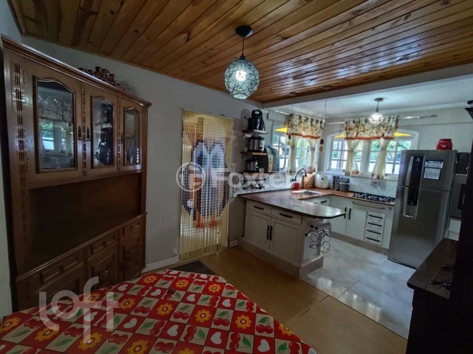 Casa à venda com 3 quartos, 300m² - Foto 7