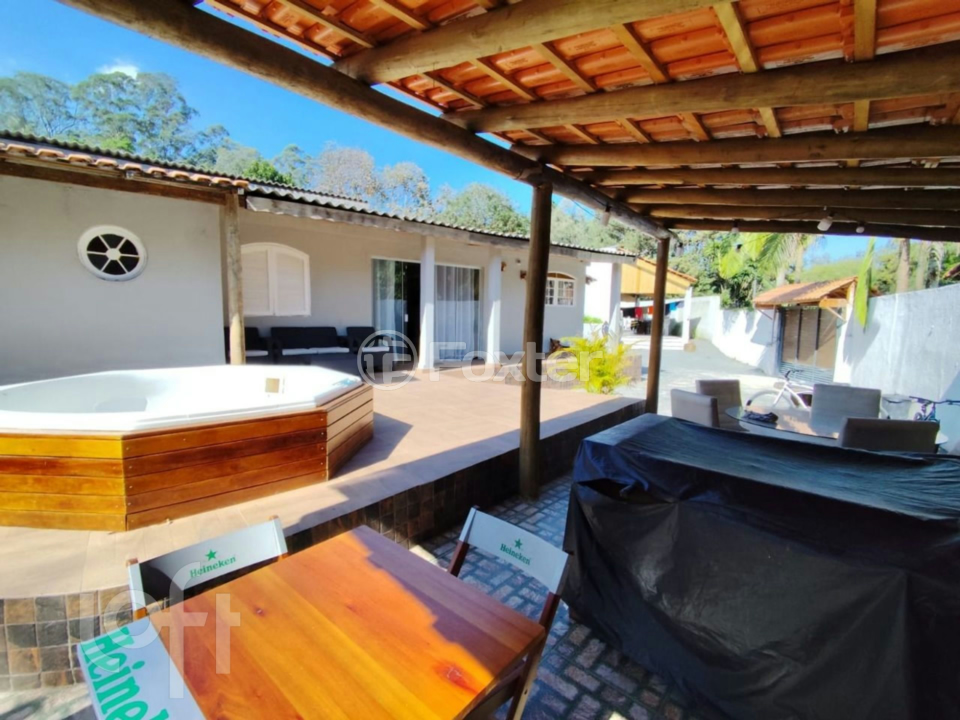 Casa à venda com 3 quartos, 300m² - Foto 27