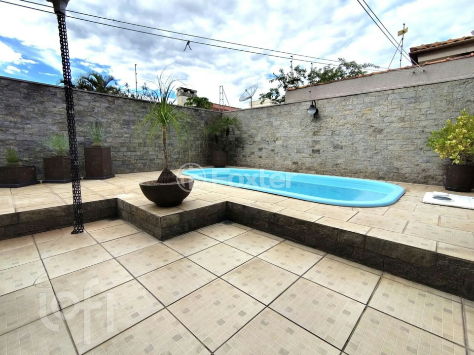 Casa à venda com 3 quartos, 175m² - Foto 8