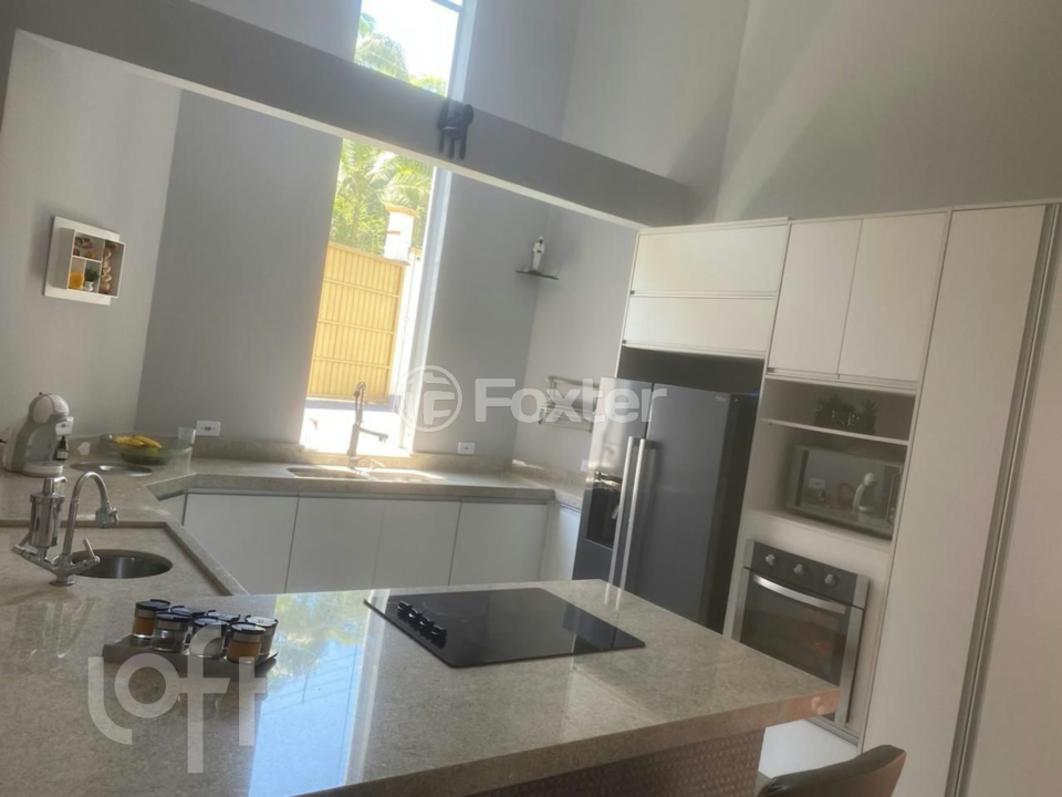 Casa de Condomínio à venda com 3 quartos, 1200m² - Foto 3