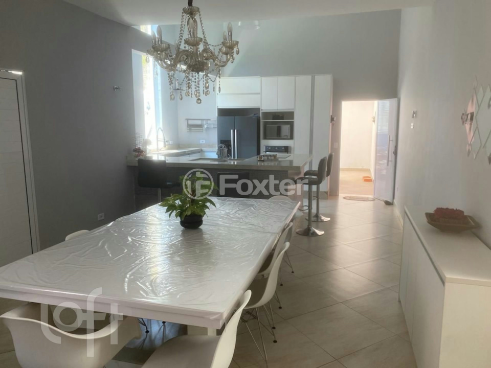 Casa de Condomínio à venda com 3 quartos, 1200m² - Foto 2